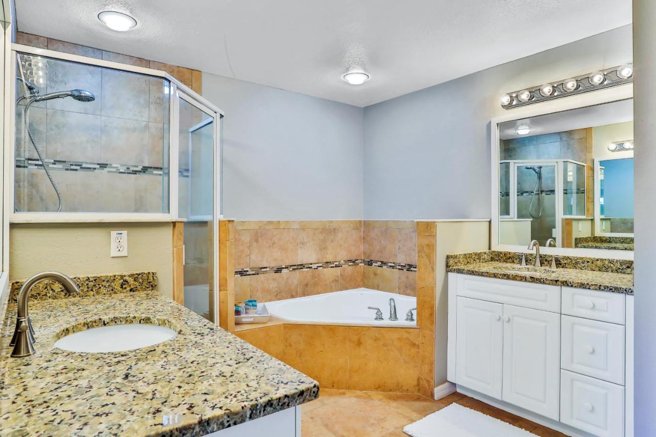 Oceanwalk Condos Bethune Beach المظهر الخارجي الصورة