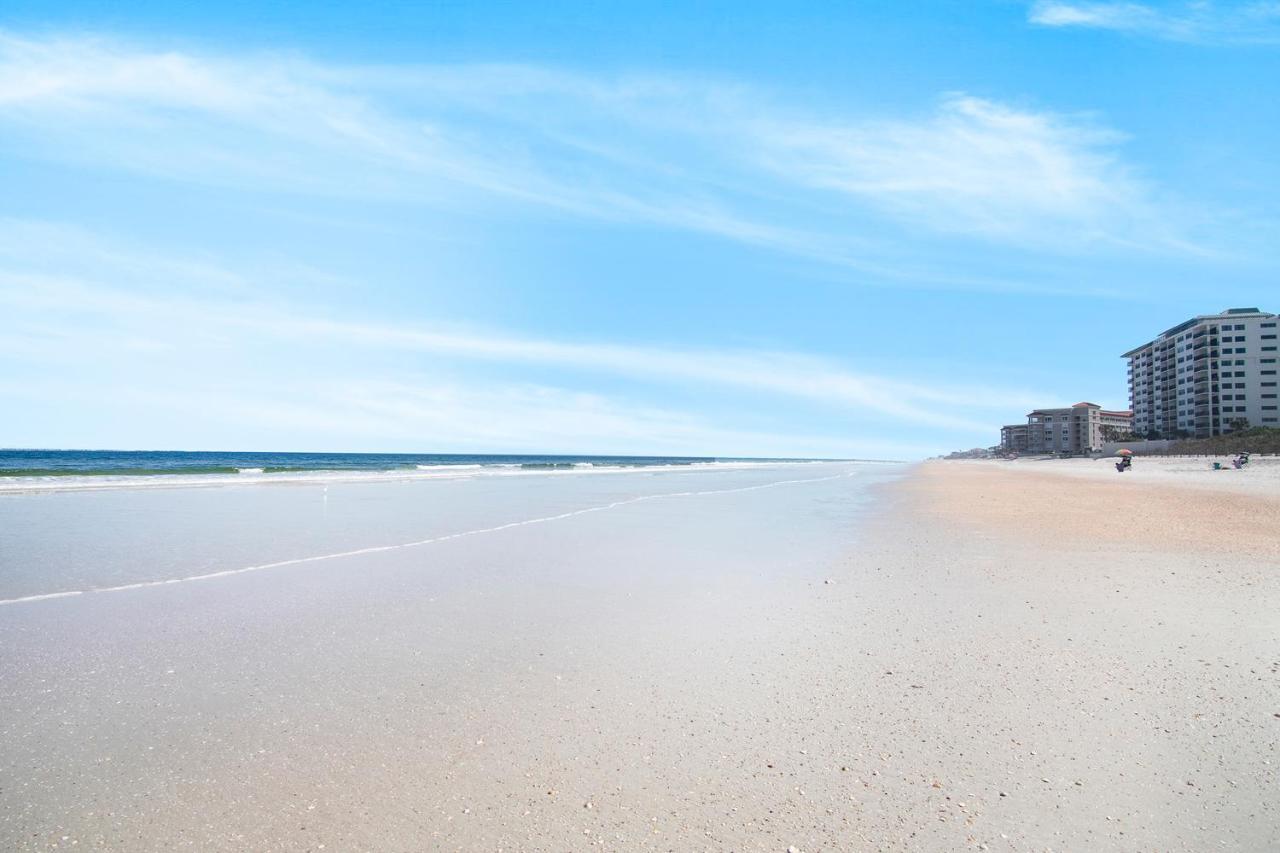 Oceanwalk Condos Bethune Beach المظهر الخارجي الصورة